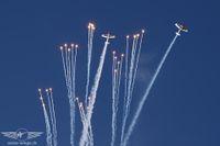 Das Italienische Pioneer Team überraschte mit Leuchtkörpern Das Italienische Pioneer Team überraschte mit Leuchtkörpern